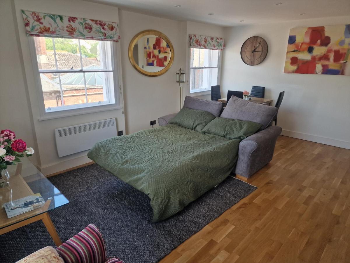 The Bank Apartment *
